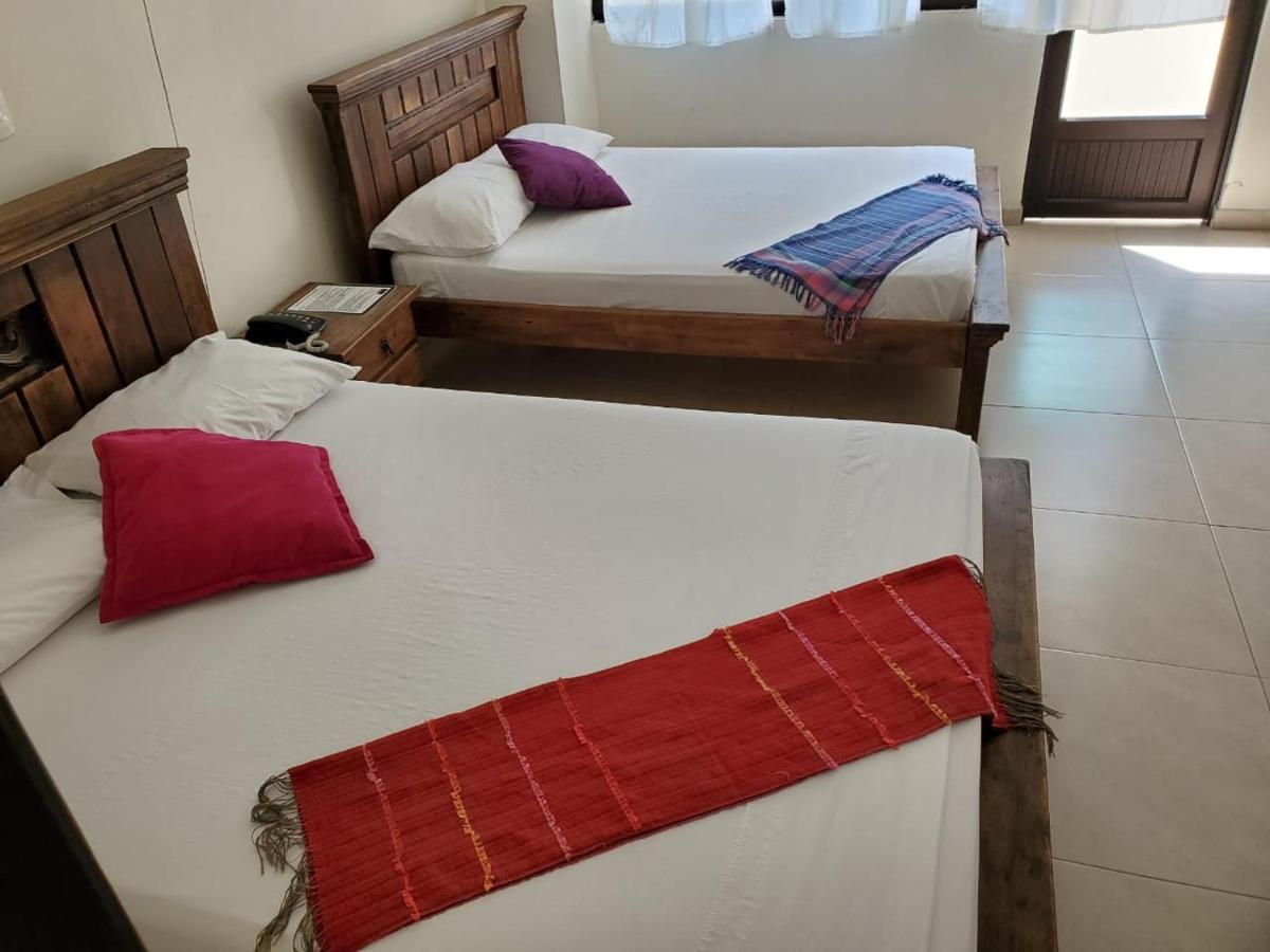 Hotel Cataluna เปเรย์รา ภายนอก รูปภาพ