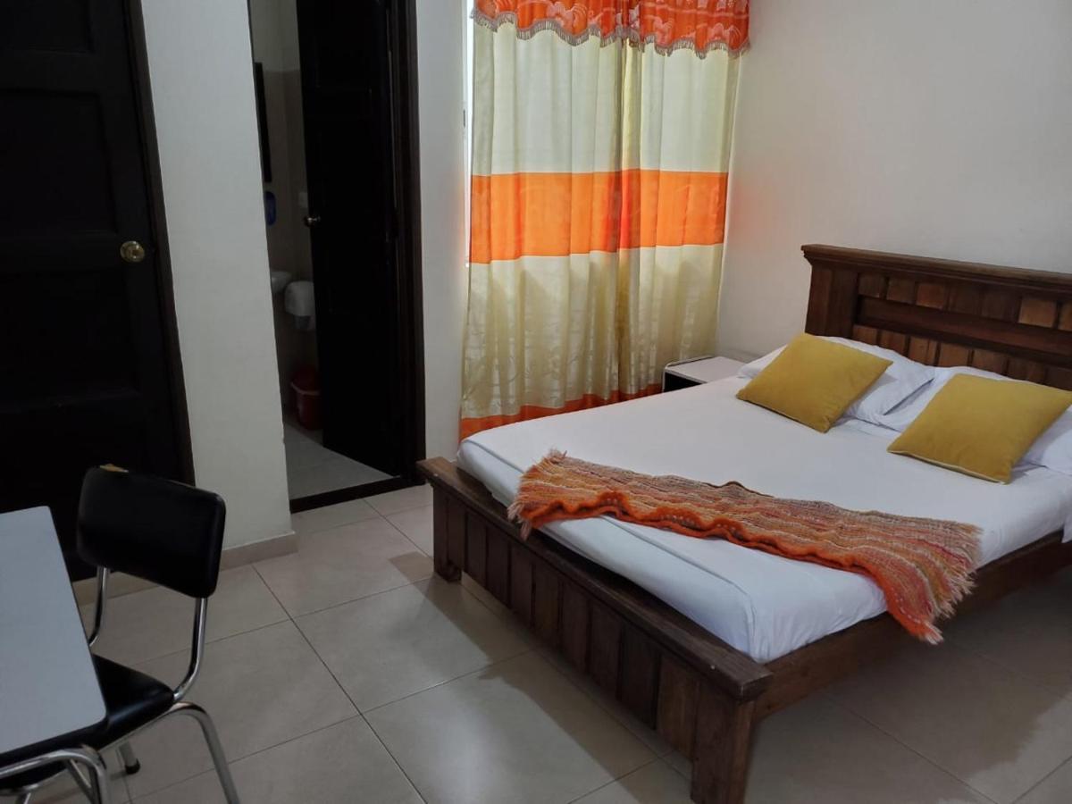 Hotel Cataluna เปเรย์รา ภายนอก รูปภาพ