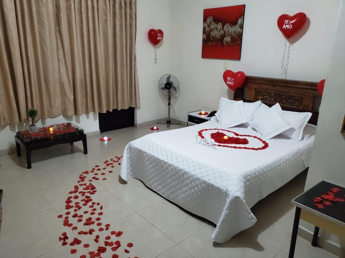 Hotel Cataluna เปเรย์รา ภายนอก รูปภาพ