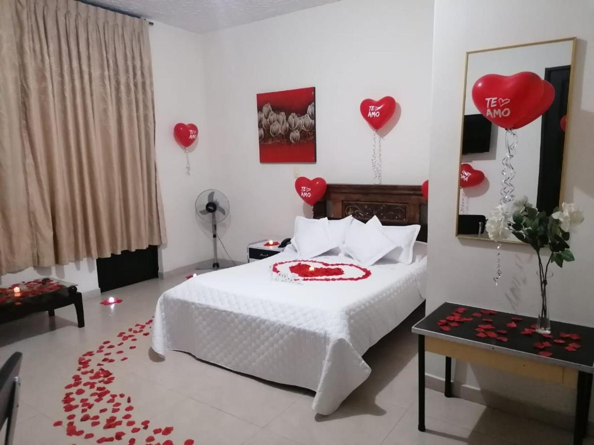 Hotel Cataluna เปเรย์รา ภายนอก รูปภาพ